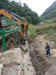大庙乡有序推进受灾道路抢险修复工作