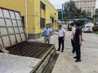 县环委办开展涉水环境问题排查专项行动