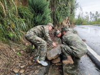 深河鄉(xiāng)：民兵出擊排險(xiǎn)情 道路通暢保平安