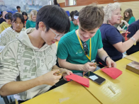 擂鼓中学：以剪纸鼓乐迎新西兰“汉语桥”团组