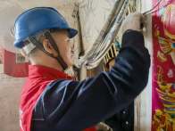 秦古镇：充电桩“体检”  筑牢安全网