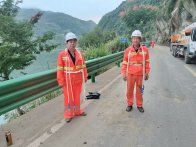 县公路养护中心除险加固保畅通