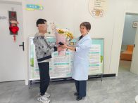 县精神卫生中心：一束鲜花映暖阳 疗愈之光照心房