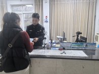 大庙乡：警彩服务夜间办证  解学生燃眉之急