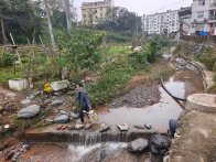 秦古镇开展河道垃圾集中清理专项行动