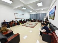 县委党校召开青年干部座谈会