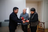 竹山二中:情暖重阳 致敬芳华 竹山二中:情暖重阳 致敬芳华