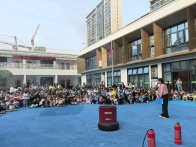县实验幼儿园：消防演练让安全技能“活”起来