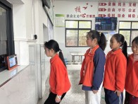 宝丰镇双丰小学：“智慧食堂”成诚信教育新课堂