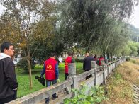 官渡镇：践行洁净竹山行动 擦亮生态底色