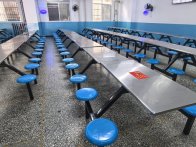 竹山二中打造“明厨亮灶”升级版 全力营造洁净放心就餐环境