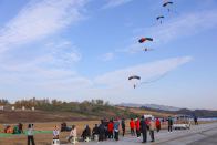 2025全国跳伞锦标赛在竹山开幕