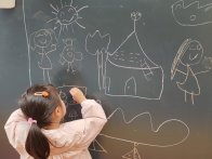 擂鼓镇中心幼儿园：守护童真 涂鸦筑梦