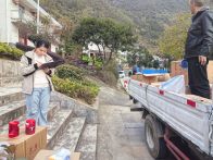 官渡镇九百余件物资赋能村级应急驿站建设