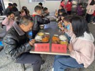 吉阳小学开展校园食堂家长开放日活动