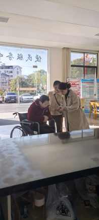 秦古镇助力受伤人员异地工伤认证