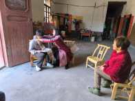 县委党校组织“爱心妈妈”看望慰问留守儿童