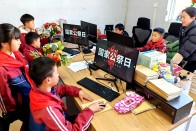 麻家渡镇小学：国家公祭日 网上云祭奠