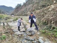 秦古镇开展村级饮水点巡查守护饮水安全
