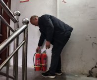 官渡镇：消防器材“旧貌换新颜” 安全知识“入户又入心”