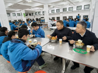 竹山一中: 家校携手督膳食   共筑舌尖安全线