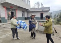 深河乡：雪前送暖  情系民生