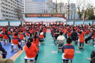 县实验小学：红歌润童心 元旦谱华章