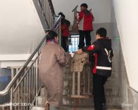 东川小学：师生齐动手扮靓新校园