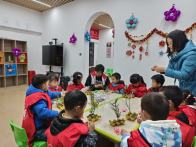 施洋路社区童伴之家：年味手工乐翻天  童伴陪伴暖童心