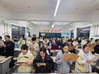 竹山二中激情早读：晨光点燃青春 书声照亮未来