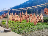 竹坪冬日腊肉飘香