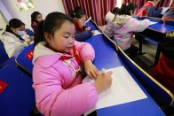 宝丰镇中心学校以“多元测评”推动学生全面发展