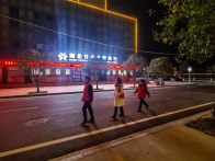 潘口乡：巡逻不打烊 守护不停歇