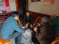 官渡镇：开展“敲门行动” 筑牢寒潮民生防线