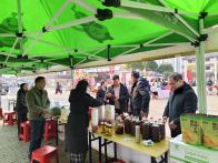 溢水镇农特产品热销竹山年货节