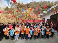 团县委携手二道坊村为“一老一小”送上新春暖意