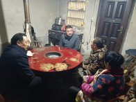 官渡镇筑牢“温暖防线”