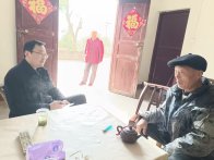 官渡镇：新春走访暖民心 温情守护过新年