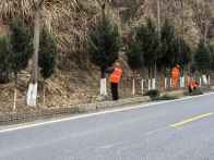 县公路养护中心：“清枝亮牌” 护航春运