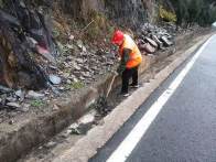 县公路养护中心：春节不打烊 保畅我在岗