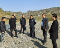 多部门联合执法严查非法采砂