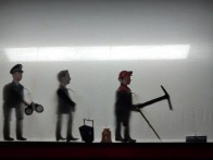 以“小戏台”讲“大道理” 用“老皮影”说“新风尚”——《石光魅影》话警醒 安全法纪润民心