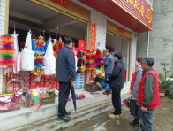 柳林乡给商户易燃祭扫用品经营“上锁”