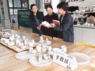 宝丰镇红卫小学推动陶艺课题研究走深走实 
