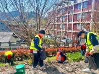 竹坪中学组织志愿者开展环境清理志愿服务活动