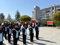 南山外校：祭掃烈士墓 傳承紅色魂