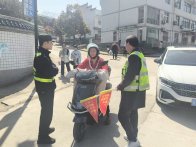 上庸鎮開展清明節前煙花爆竹專項排查整治行動