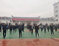 竹山縣委黨校：春日練操正當(dāng)時(shí)  黨校學(xué)員展風(fēng)采