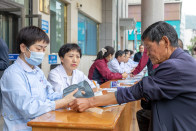 縣人民醫院多學科聯合開展腫瘤防治宣傳周主題宣傳活動