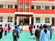 大庙乡桂坪小学：国旗下讲安全 筑牢反诈“防火墙”